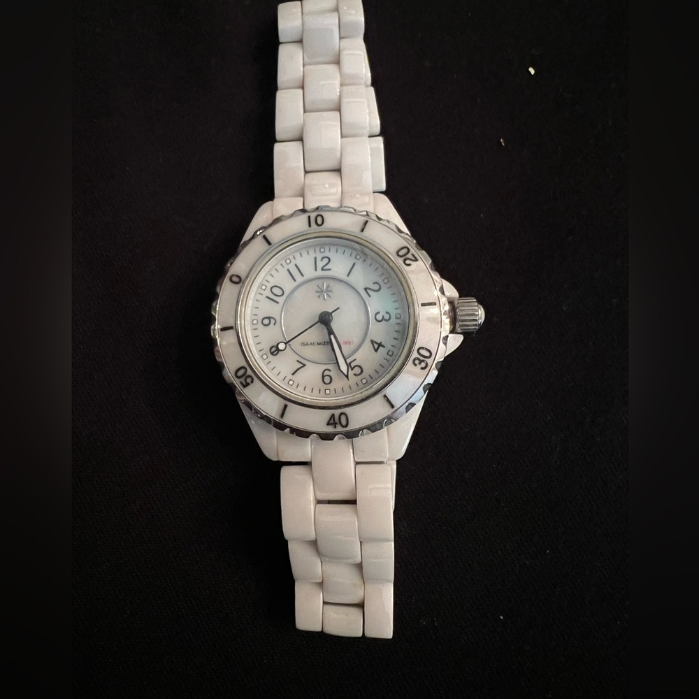 Isaac Mizrahi Live Watch Women White Ceramic MOP Dial Needs Battery